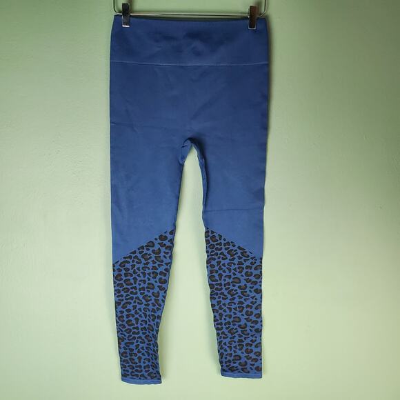 Fabletics Womens Blue High Waisted Seamless Leopard Legging Size Large - Picture 1 of 4